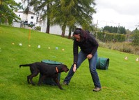 Christine macht mit Ruby ein "Rundum" die Tonne