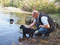 Pongo mit René und Jaymee am Weiher