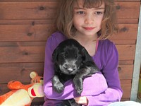Milena vertäumt mit einemWelpen!